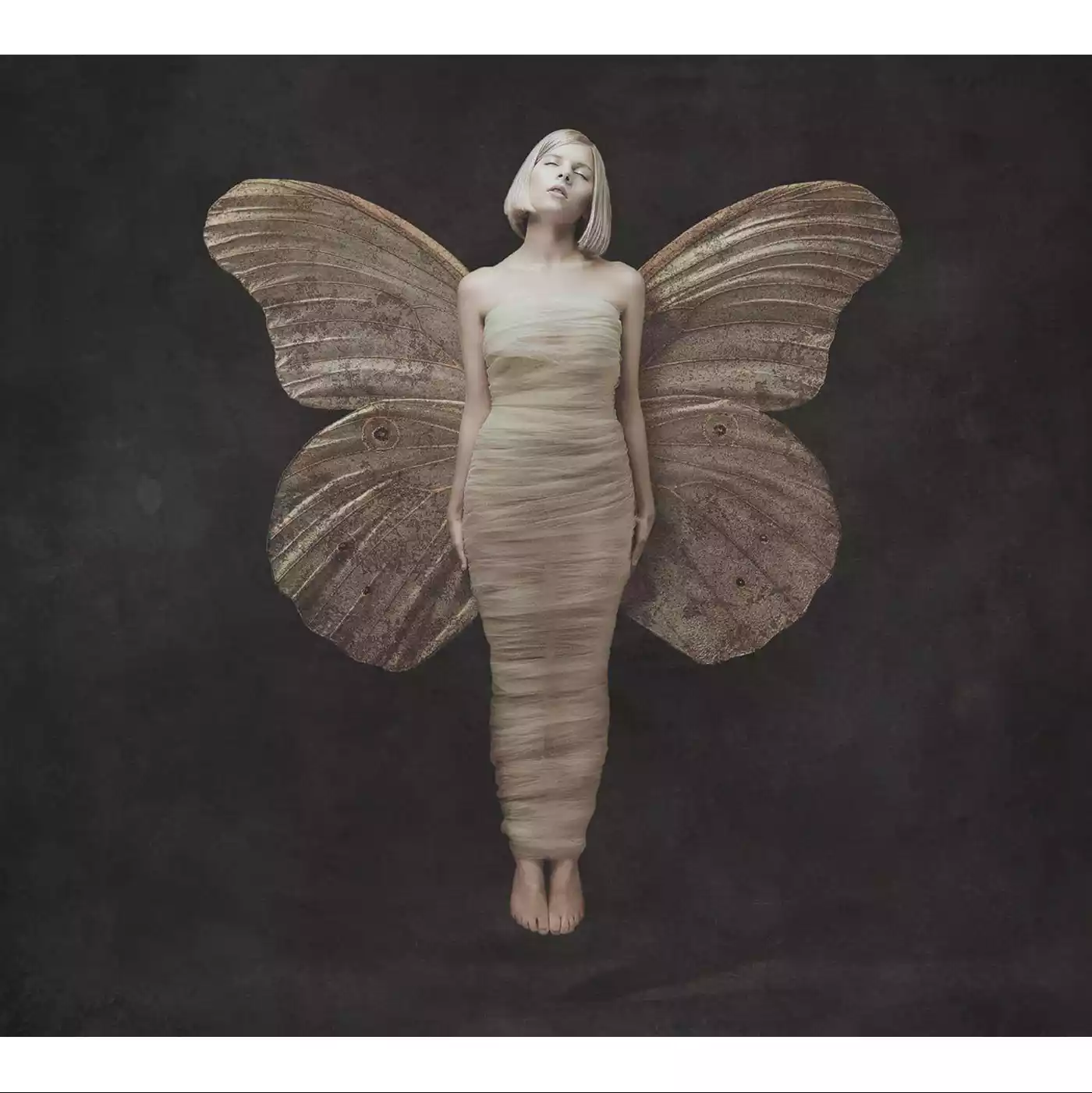 AURORA – All My Demons Greeting Me As A Friend
