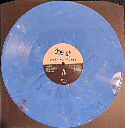 Doe St – Stepping Stones (VG+/VG+) – LP, AU 2023 - Image 5