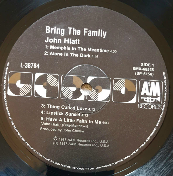 John Hiatt – Bring The Family (VG+/VG+) – LP, AU 1987 - Image 5
