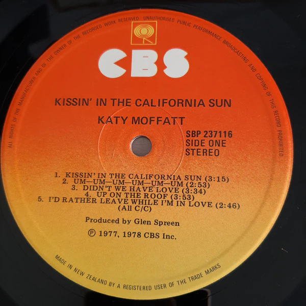 Katy Moffatt – Kissin' In The California Sun (NM/VG+) – LP, NZ 1977 - Image 3