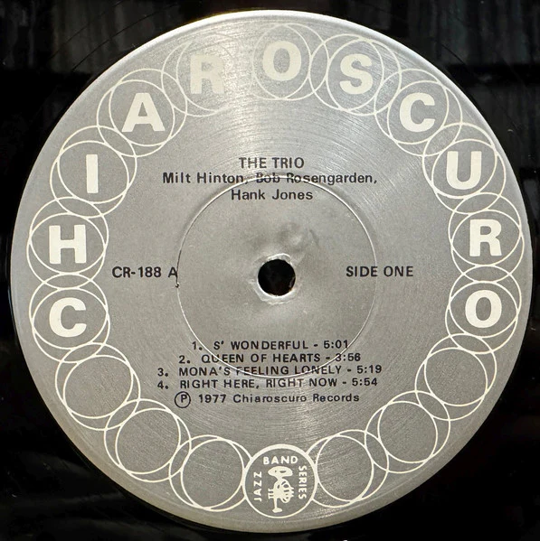 Milt Hinton, Bobby Rosengarden, Hank Jones – The Trio (E/VG) – LP, US 1977 - Image 3