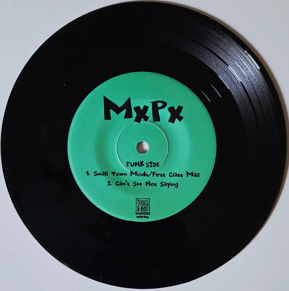MxPx – Small Town Minds (VG/VG+) – 7", US 1997 - Image 5