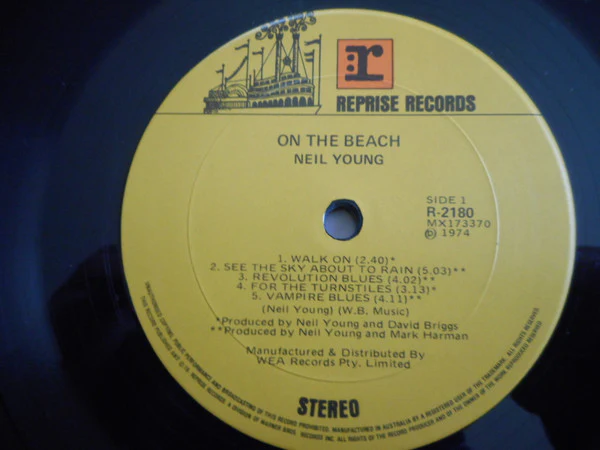 Neil Young – On The Beach (VG/VG+) – LP, AU 1974 - Image 3